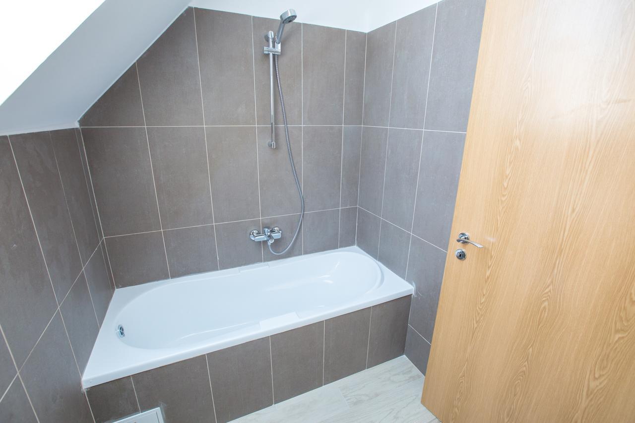 טימישוארה 1Hotels מראה חיצוני תמונה