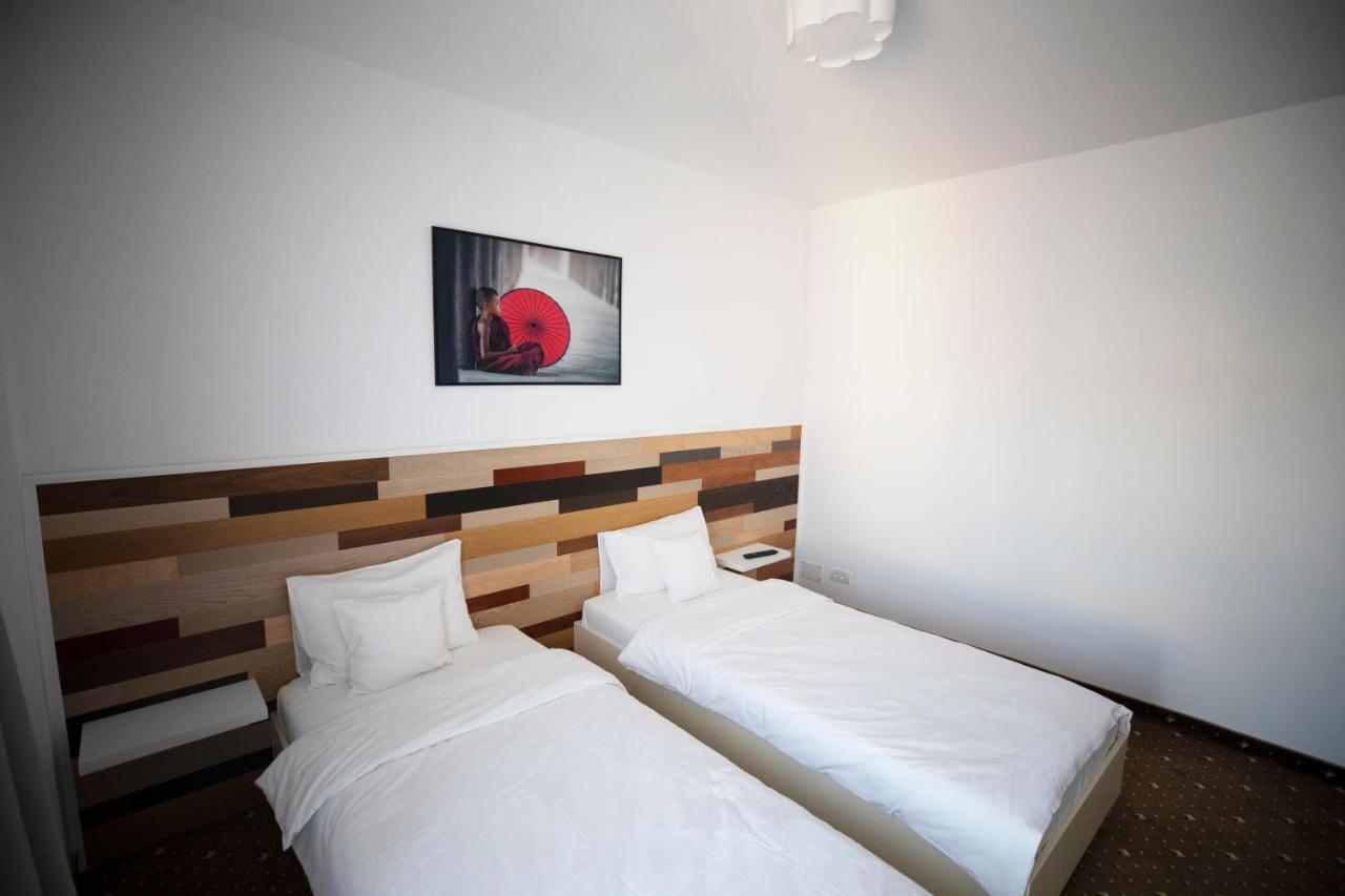 טימישוארה 1Hotels מראה חיצוני תמונה